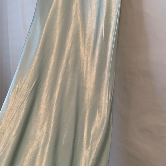 Light Green Satin Flower Sequined Sleeveless Dress Size 3/4 - Picture 8 of 15